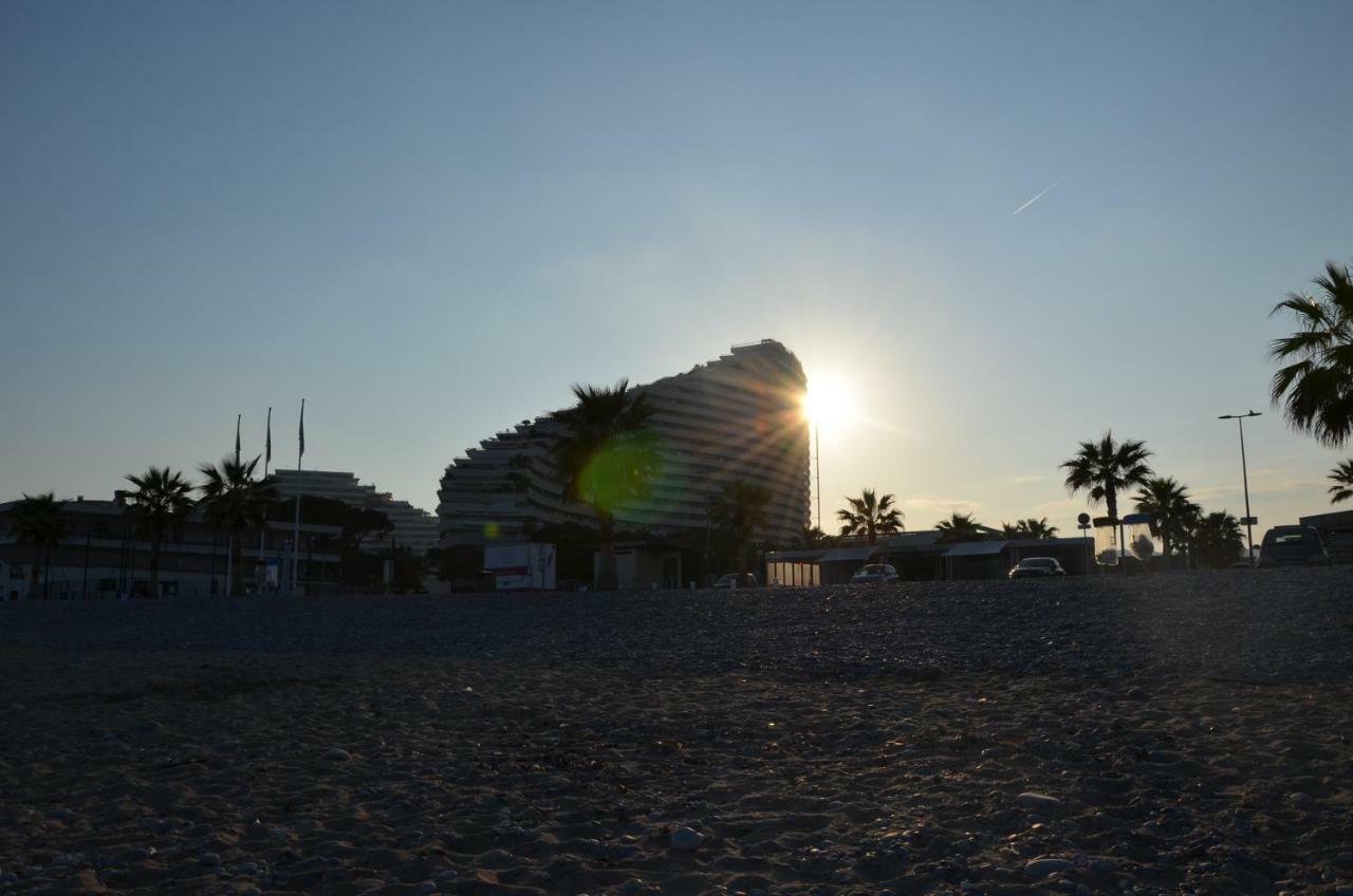 Apartamento FAME - Marina baie des Anges Villeneuve-Loubet Exterior foto
